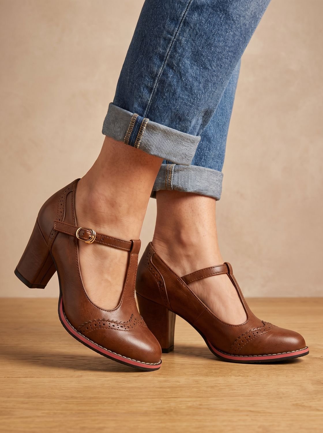 Women's Retro Brogue T-Bar Block Heel Pumps