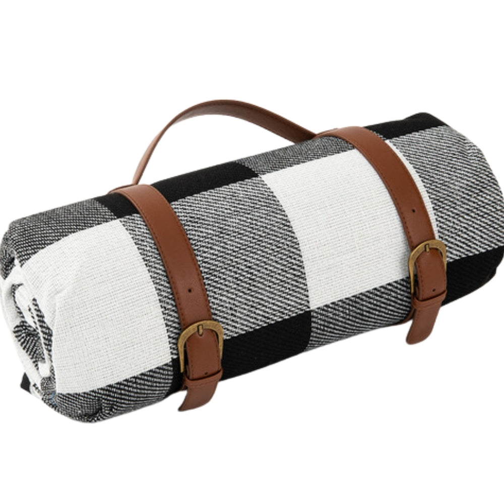 All-Weather Picnic Blanket – Waterproof, Foldable & Comfortable for Outdoors