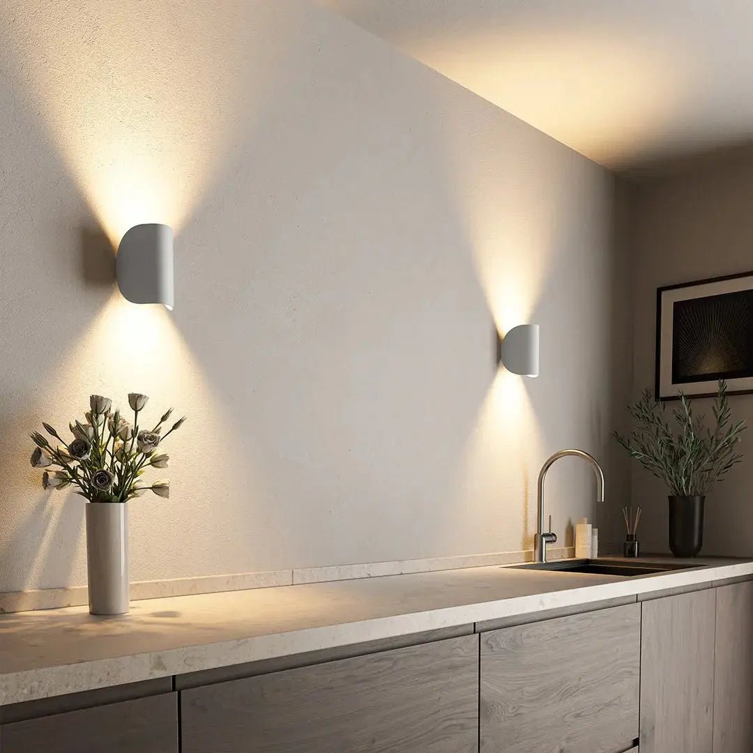 BRIGHTFLOW – Modern LED Wall Light for Energy-Efficient Living Room Lighting
