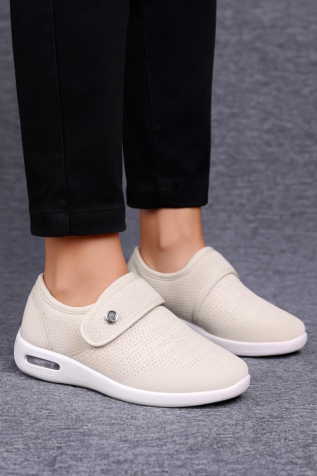 Charly | Diabetic Comfort Shoes with Adjustable Strap