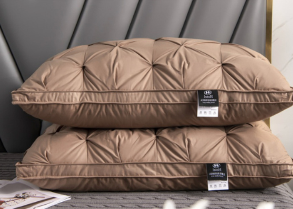 Charly | Goose Down Pillow with Knotted Design for Comfort