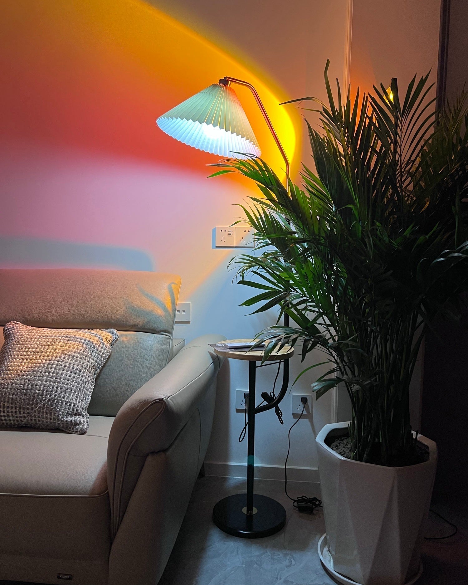 Charly | LED Color Projector Floor Lamp | Minimalist Halo Light Effect