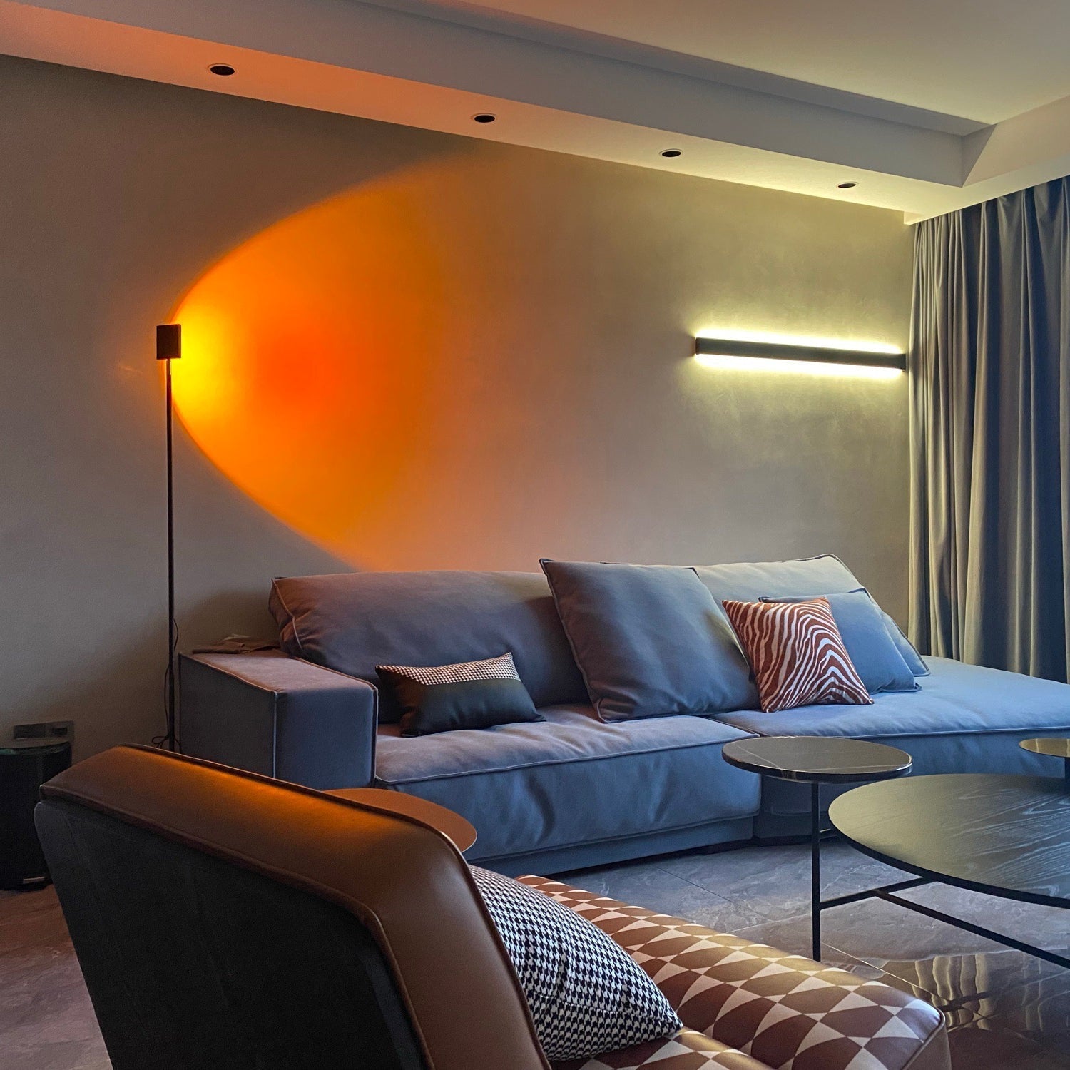 Charly | LED Color Projector Floor Lamp | Minimalist Halo Light Effect