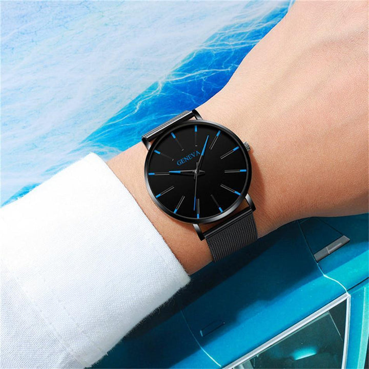 Charly | Men's Minimalist Analog Watch with Blue Accents
