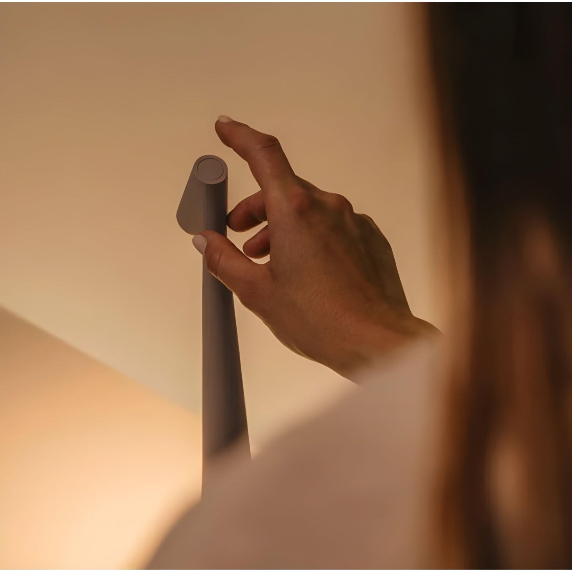 Charly | Nordic Minimalist LED Wireless Table Lamp