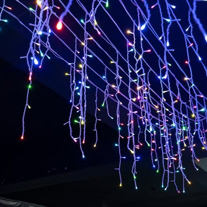 Charly | Quntis 50m LED Icicle Light String | IP44 Weatherproof | 36V Low Voltage | 500+ LEDs | Icicle Waterfall Effect | Warm White
