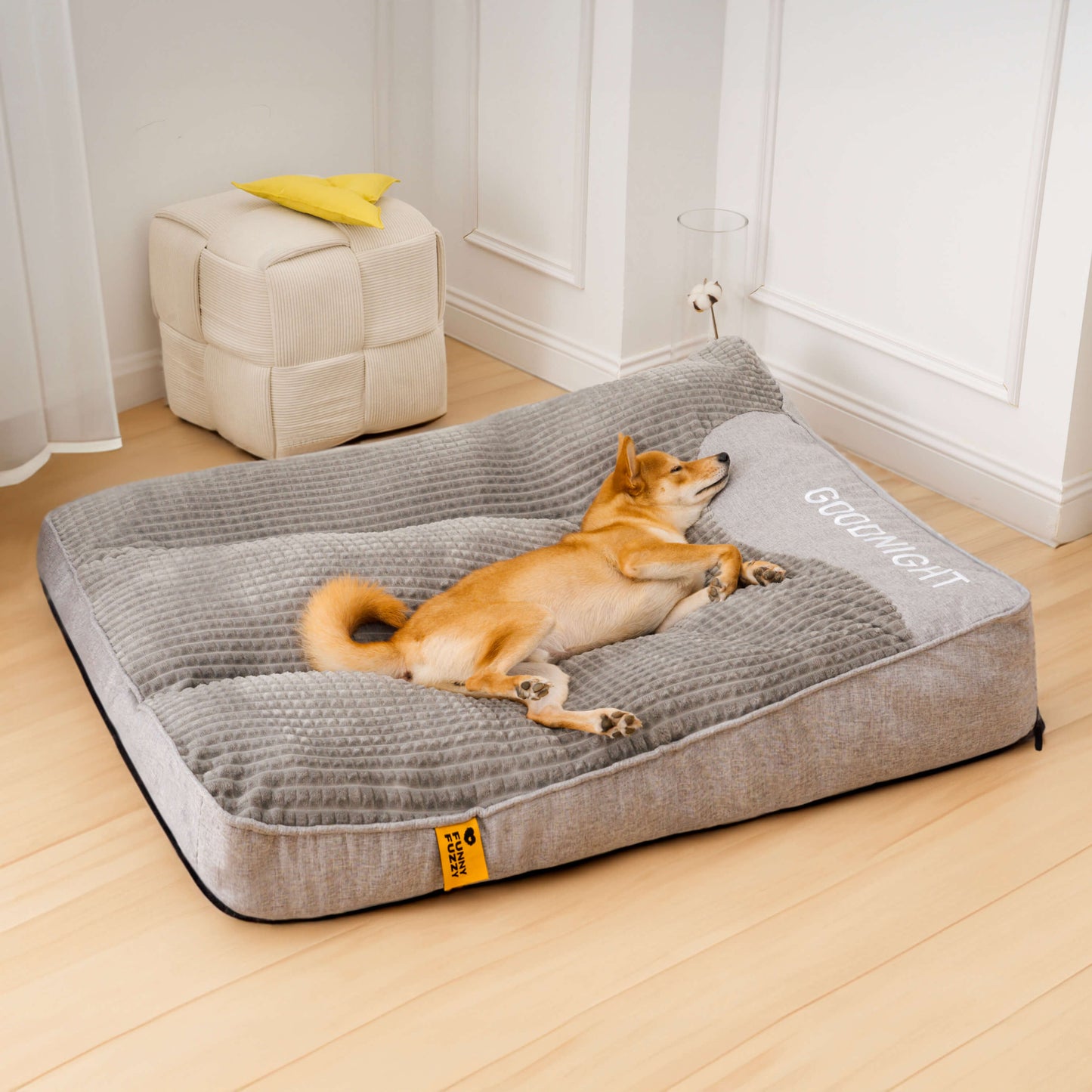 Charly | Thick scratch-resistant spine protection dog bed