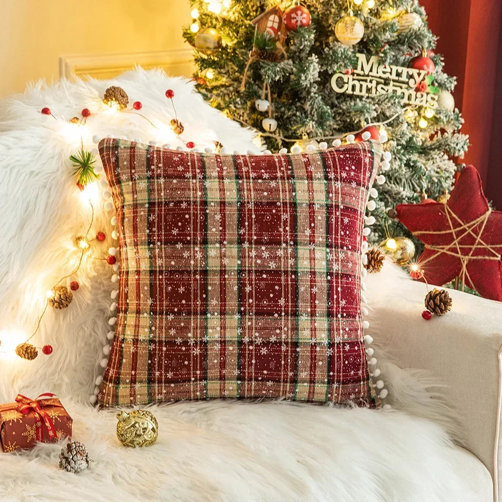 Classic Plaid Cushion Cover with Warm Christmas Ambience