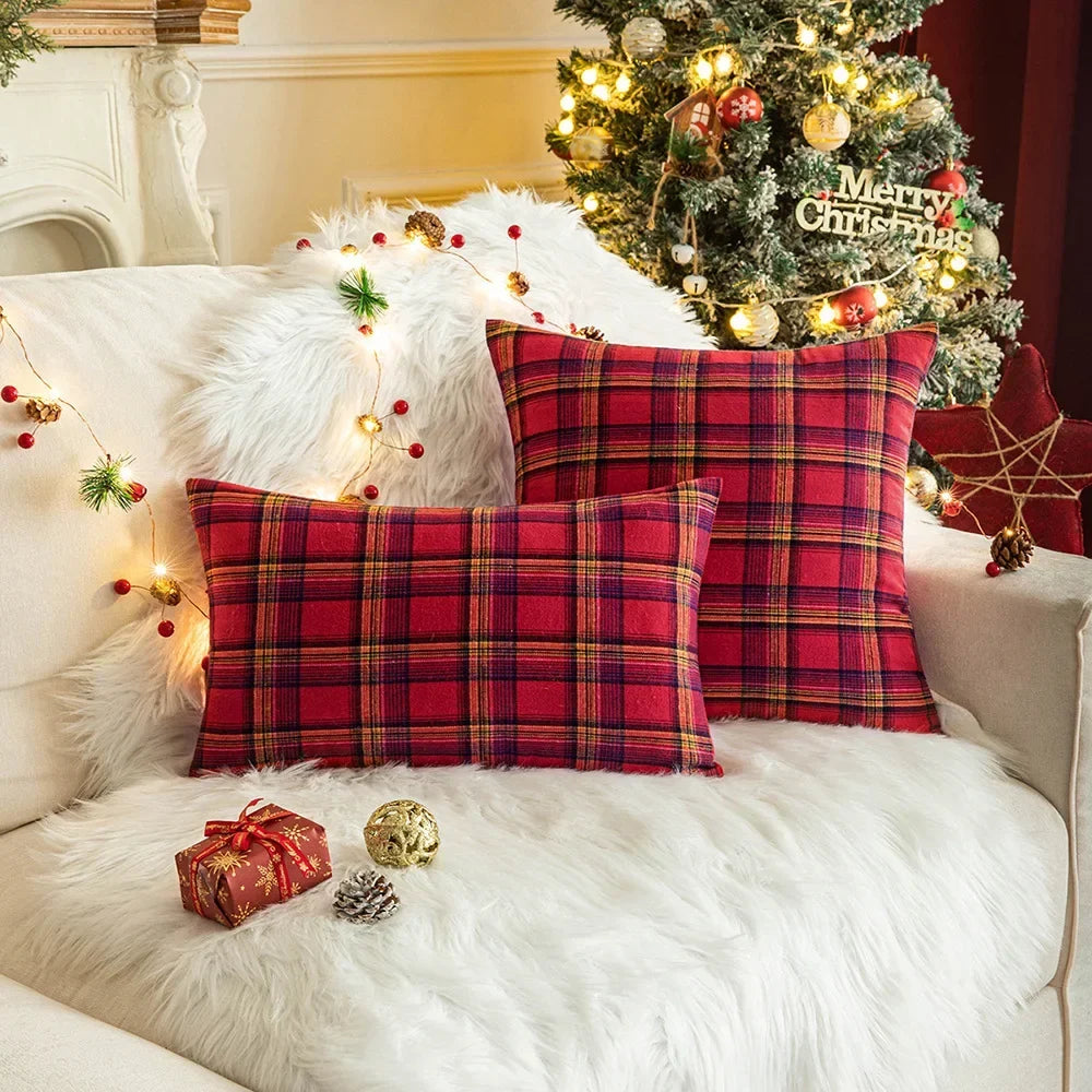 Classic Plaid Cushion Cover with Warm Christmas Ambience