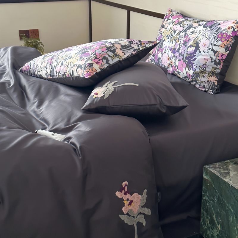Cotton Sateen Bedding Set with Floral Embroidery