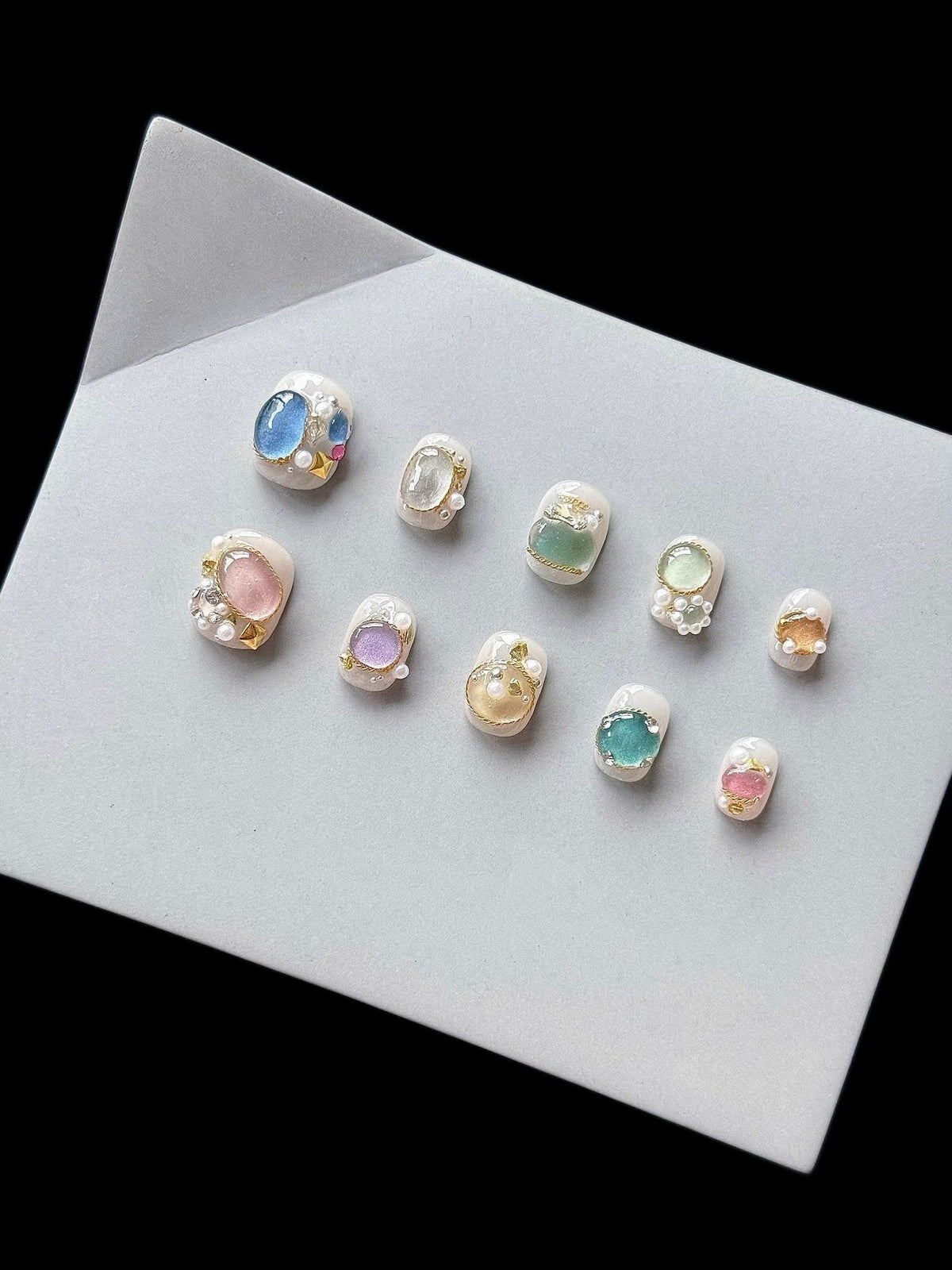 Decorative Press-On Nail Art Set