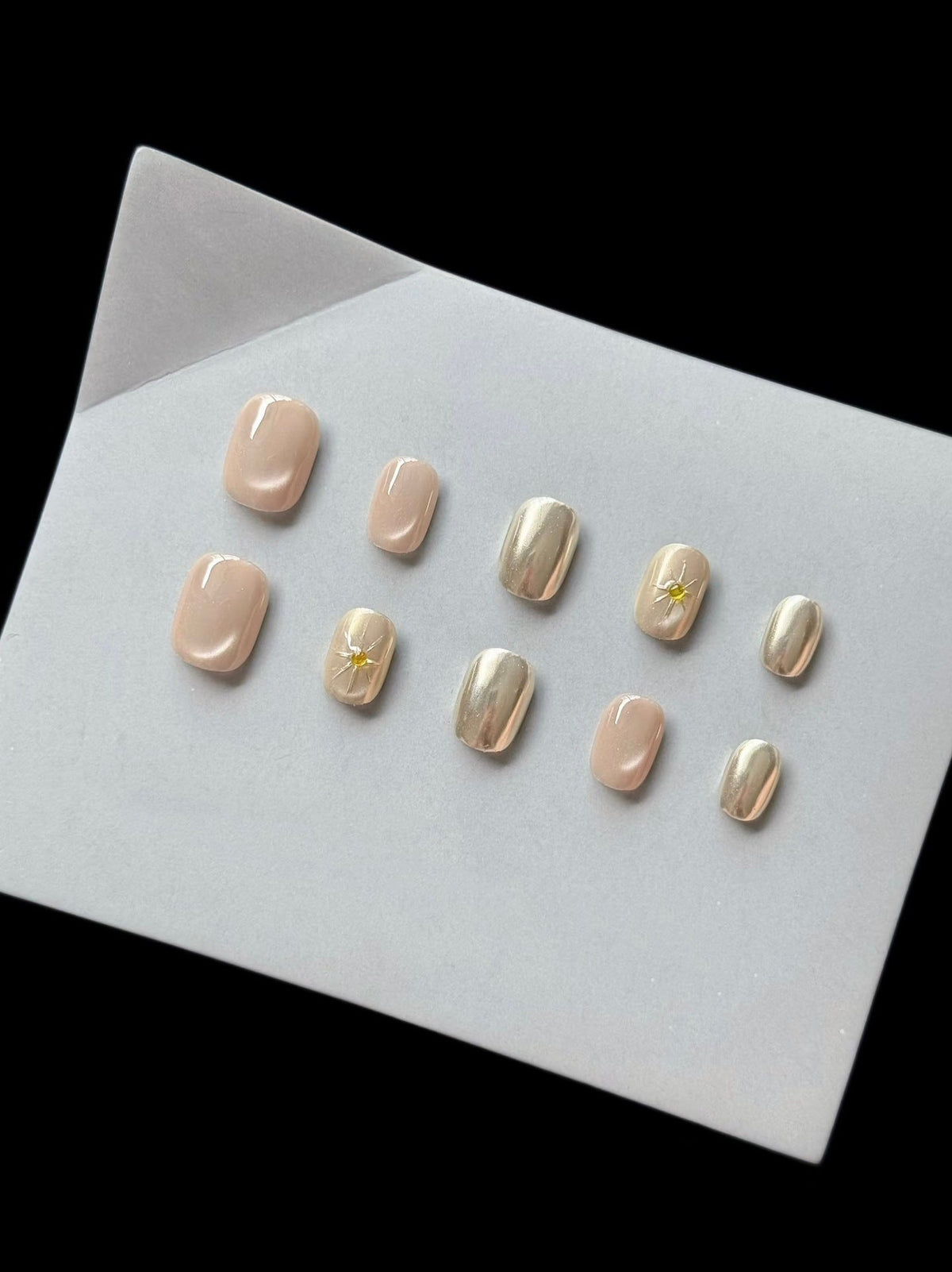 Decorative Press-On Nail Art Set