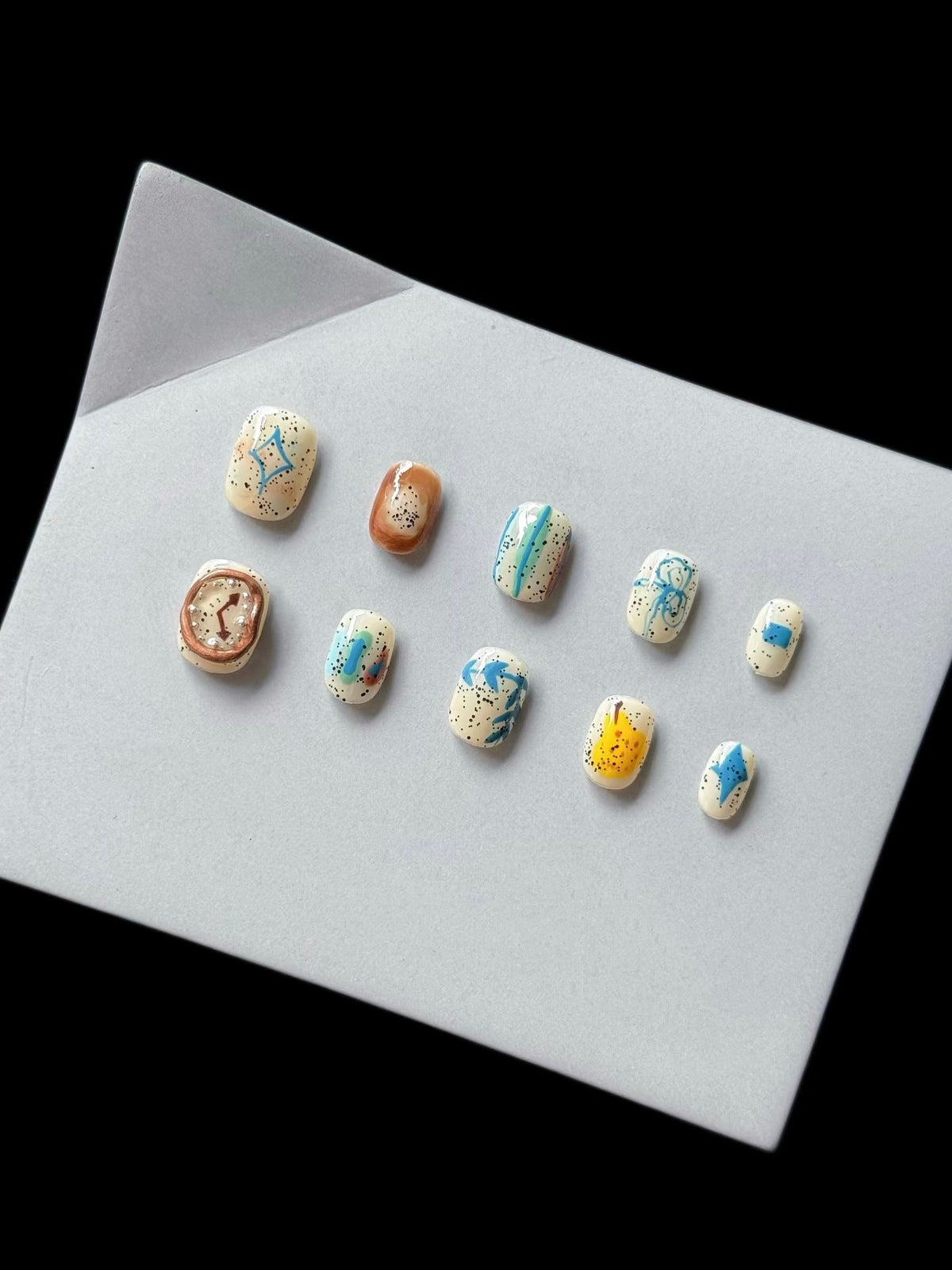 Decorative Press-On Nail Art Set