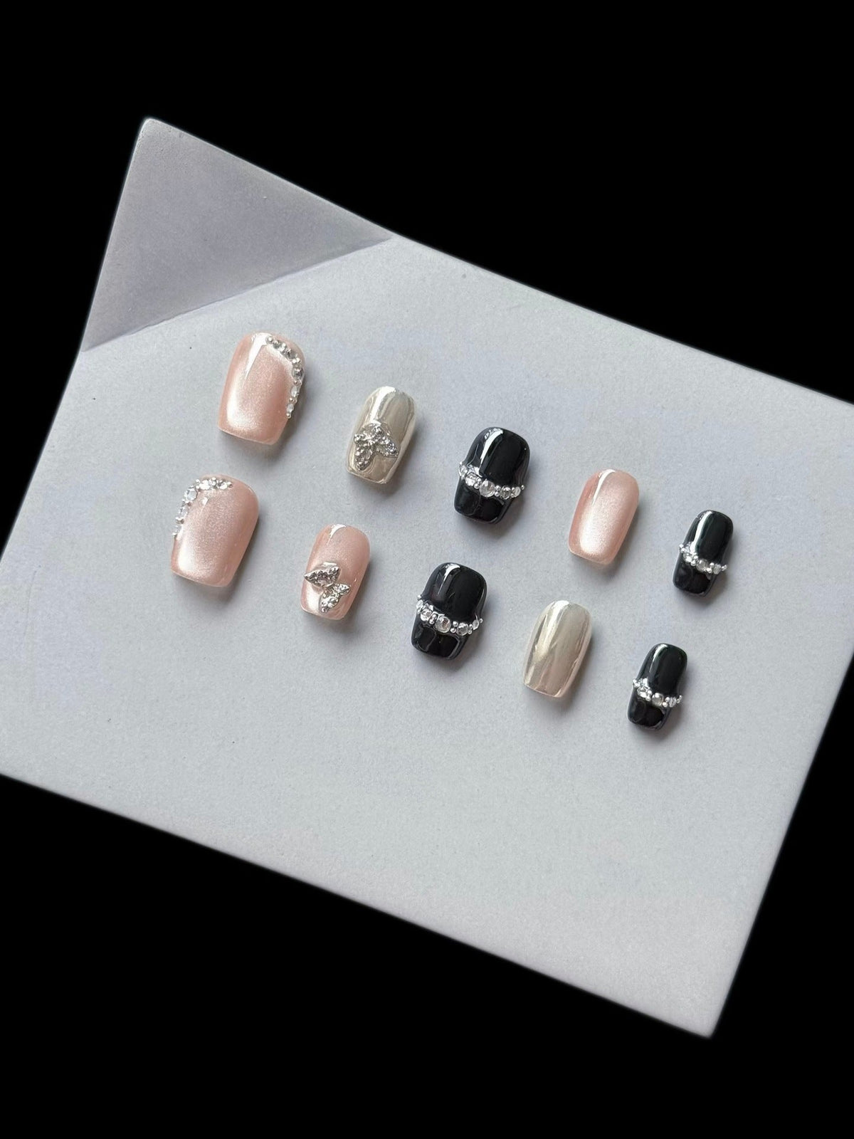 Decorative Press-On Nail Art Set