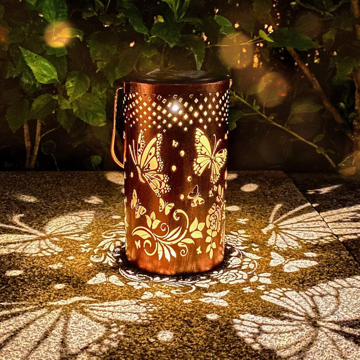 Intricate Metal Shadow Projection Table Lamp with Rechargeable LED