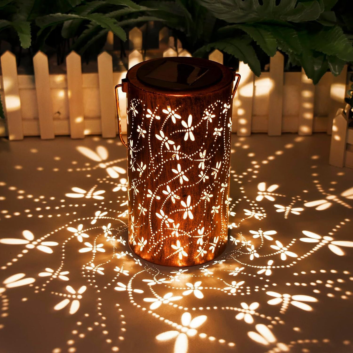 Intricate Metal Shadow Projection Table Lamp with Rechargeable LED