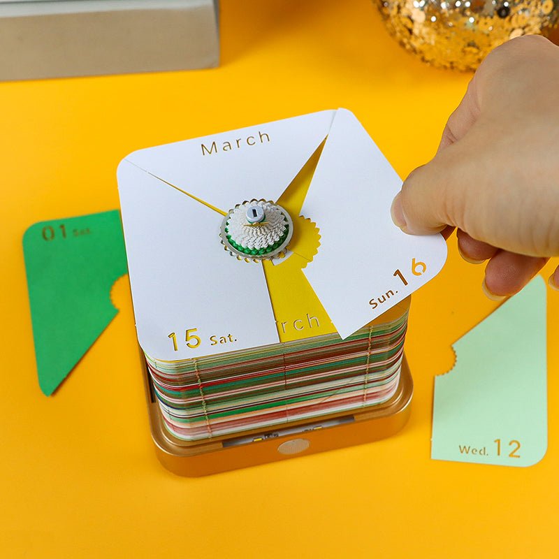 Magic Calendar 2026 – Illuminated Christmas Tree
