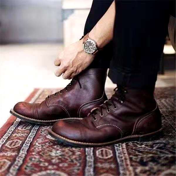 Men's Lace-Up Boots with Robust Design