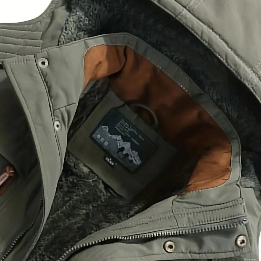 Men's Lined Outdoor Jacket | Waterproof & Windproof