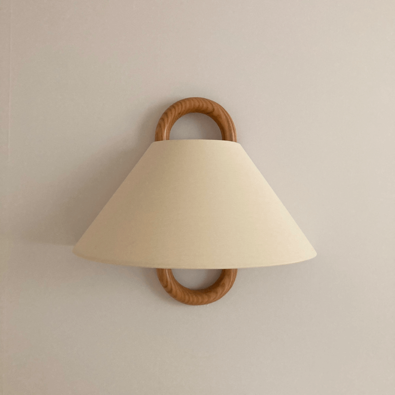 Modern Solid Wood Pleated Semi-Circle 1-Light Wall Sconce