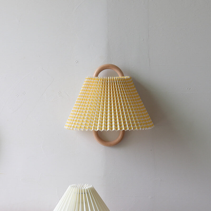 Modern Solid Wood Pleated Semi-Circle 1-Light Wall Sconce