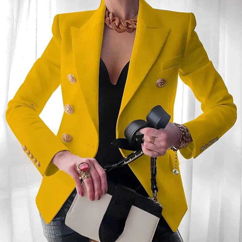 Old School-Inspired Women’s Tailored Blazer with a Modern Twist