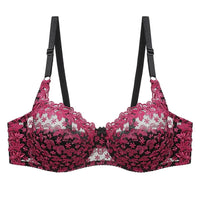 Plus-size push-up bra in embroidered lace