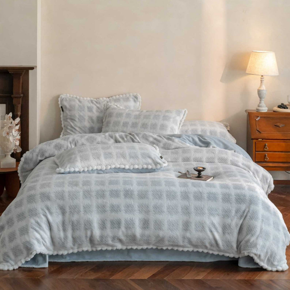 Quilted Cotton Sherpa Bedding Set with Textured Floral Embroidery
