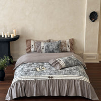 Romantic Vintage-Style Bedding Set with Lace Trim, Ruffled Hem and Rose Jacquard
