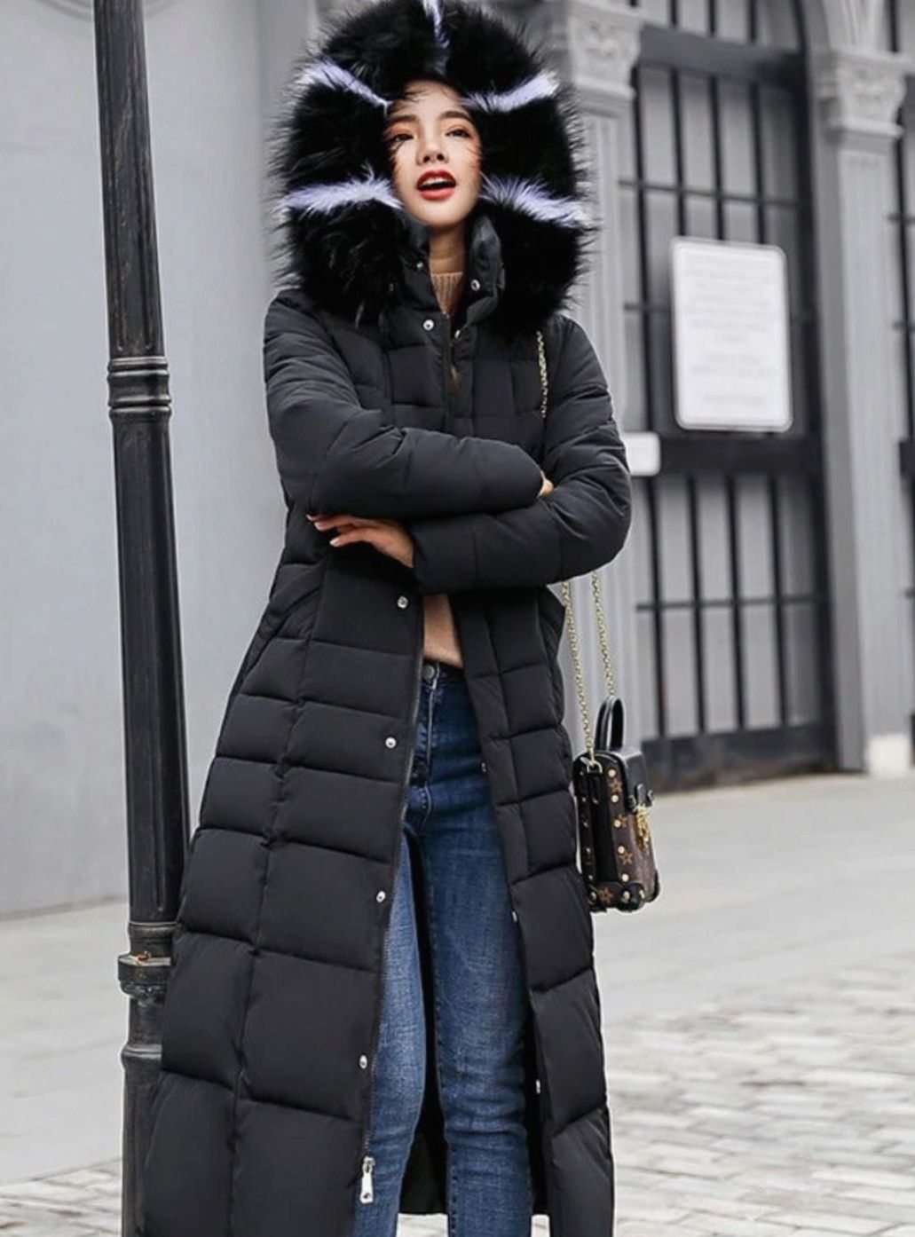 Women's Belted Quilted Long Hooded Puffer Coat with Fur Trim