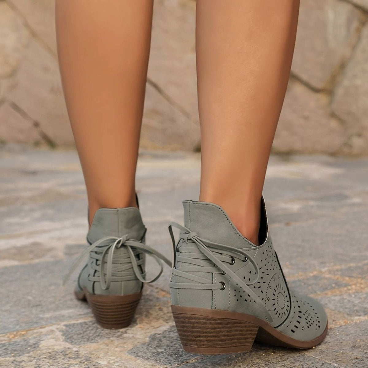 Women's Cutout Detail Pointed-Toe Lace-Up Ankle Boots