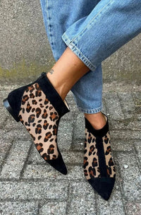 Women's Leopard Print Pointed-Toe Flat Ankle Boots
