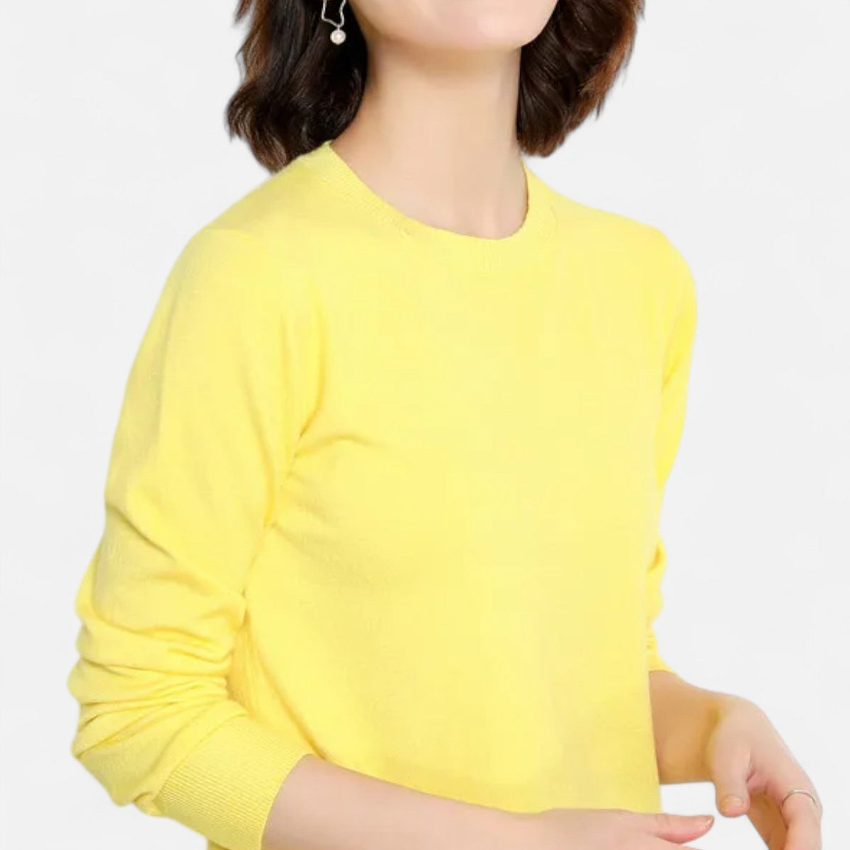 Women's Lightweight Long-Sleeve Crew Neck Sweater