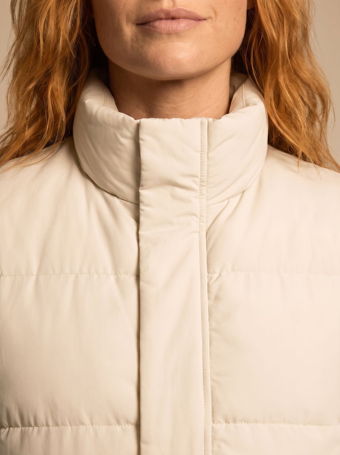 Women's Quilted High-Neck Zip-Up Puffer Vest with Flap Pockets