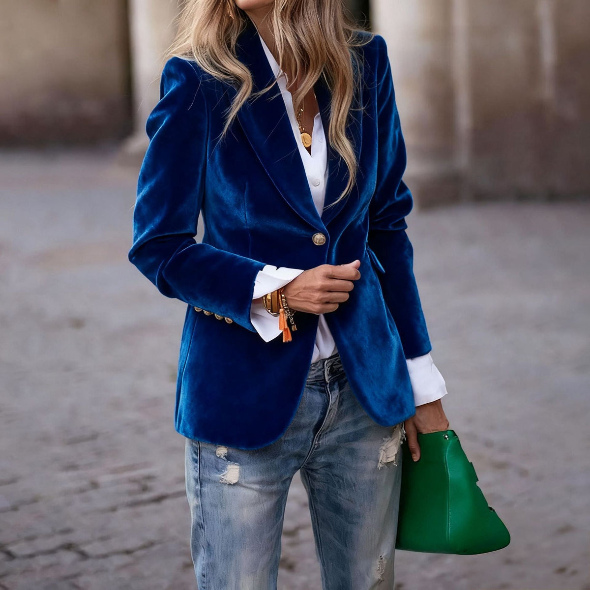 Women's Tailored Velvet Blazer with Lapel Collar and Single-Button Closure