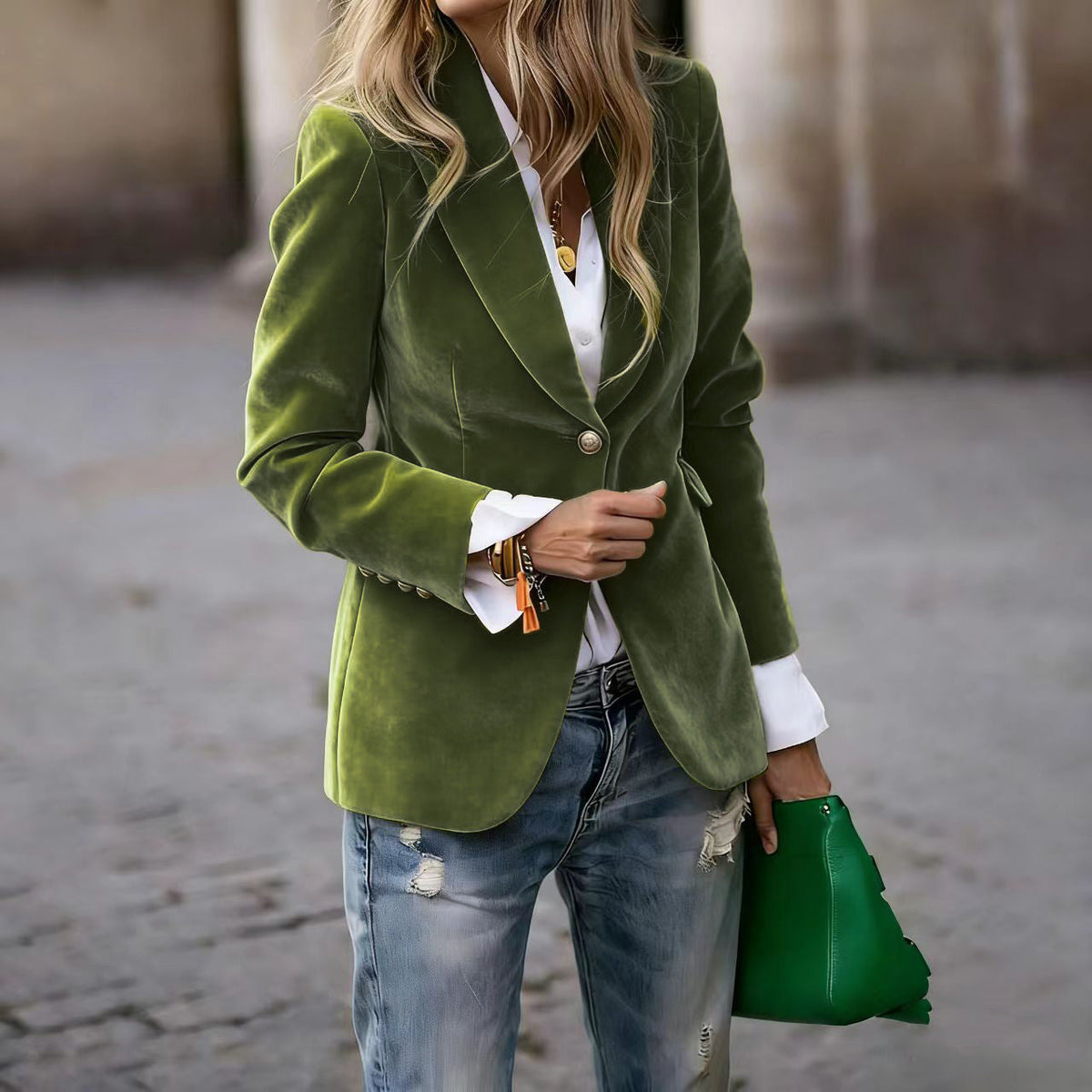Women's Tailored Velvet Blazer with Lapel Collar and Single-Button Closure