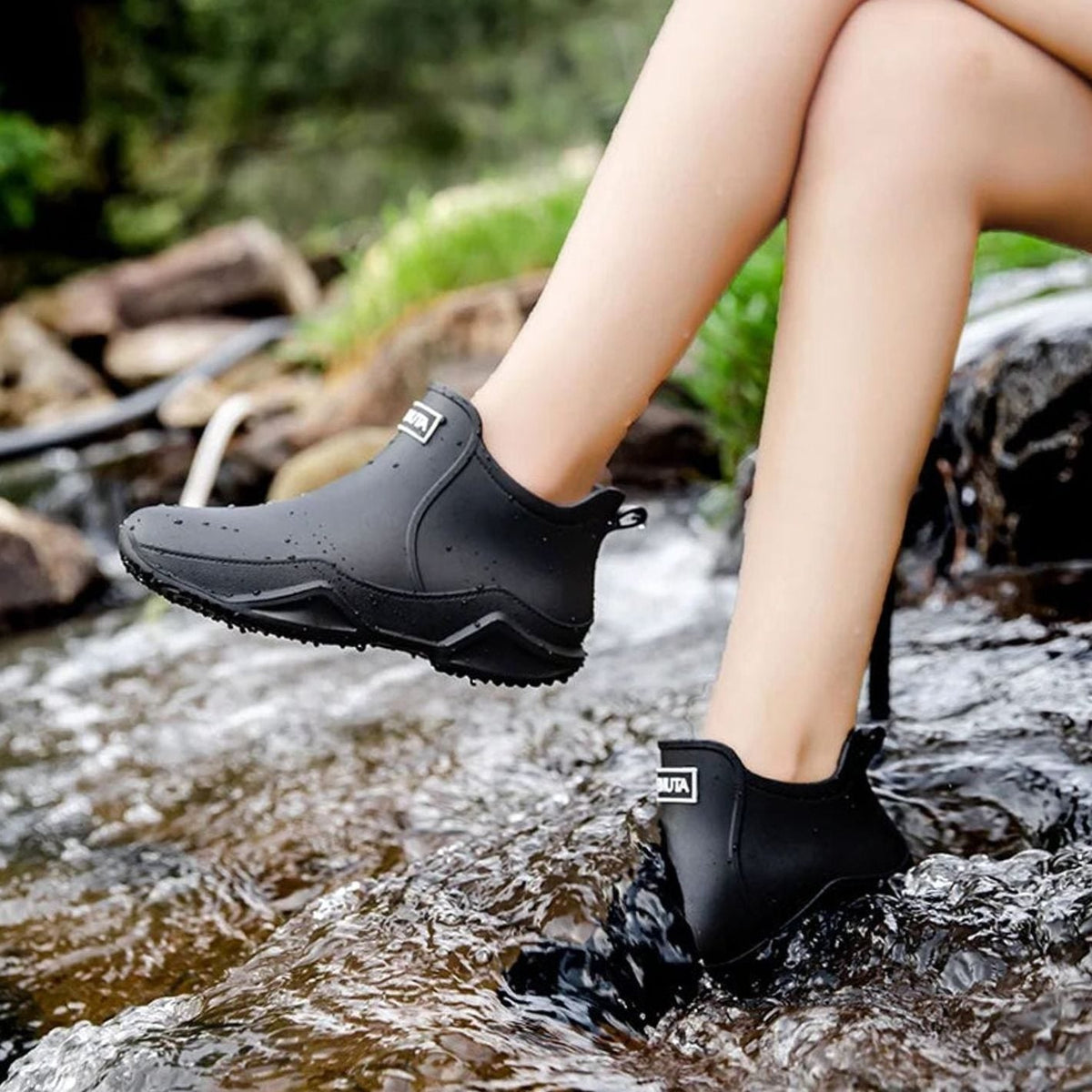 Women's Waterproof Slip-On Outdoor Chelsea Rain Boots