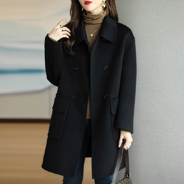 Women's Winter Coat: Warm & Elegant with Sophisticated Design